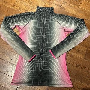 Women’s Nike athletic lined top